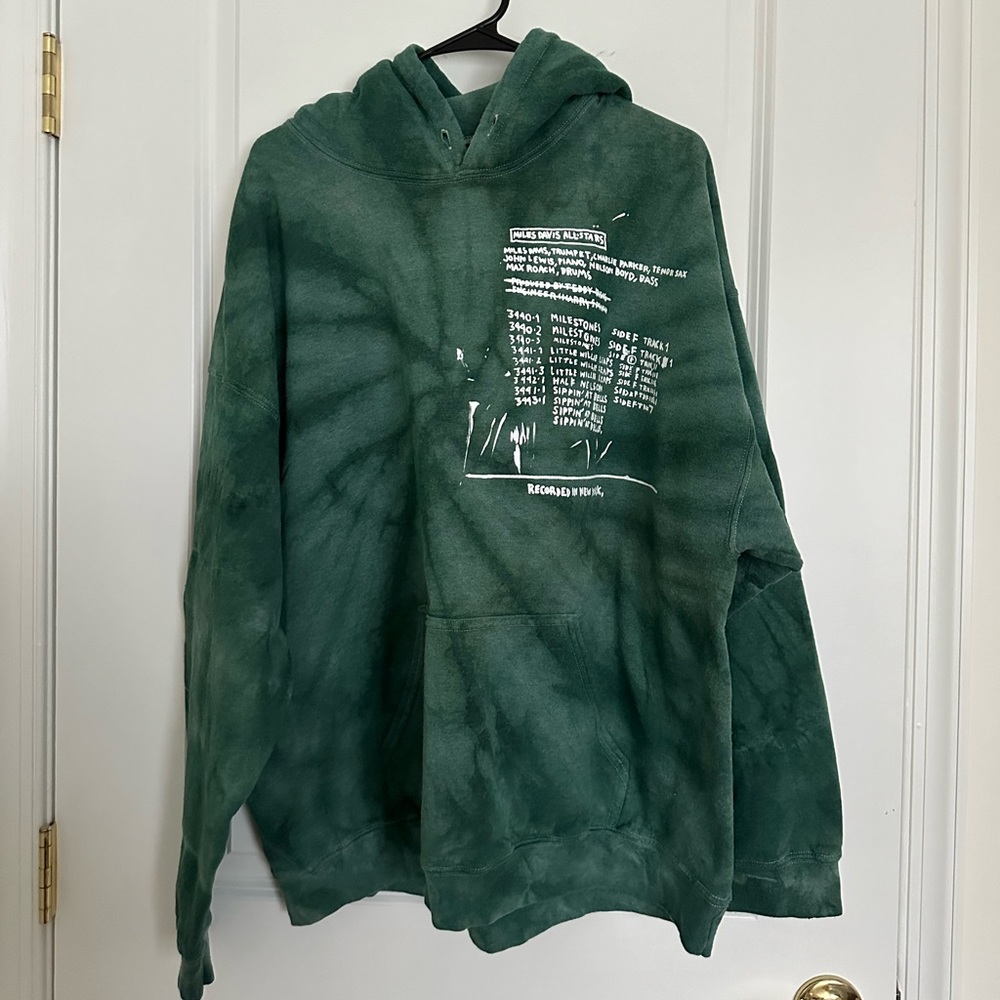 Urban outfitters hoodie